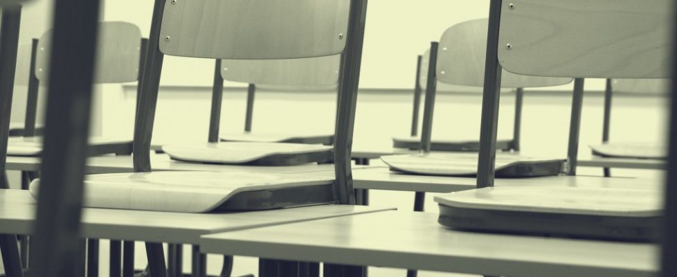 classroom-824120_1920_Fotor